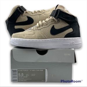 nike women size 5.5 Air Force 1 ‘07 mid leather